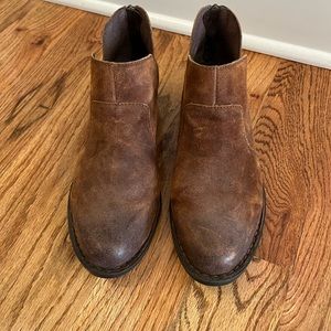 Size 8 Born Rust Tobacco Leather Kerri Booties